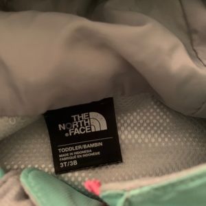 Northface outfit (3T)